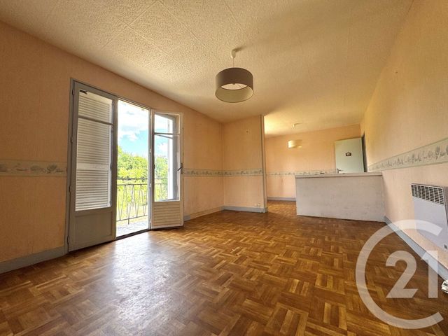 Maison &agrave; vendre - 6 pi&egrave;ces - 95,71 m2 - St Junien Les Combes - 87 - LIMOUSIN