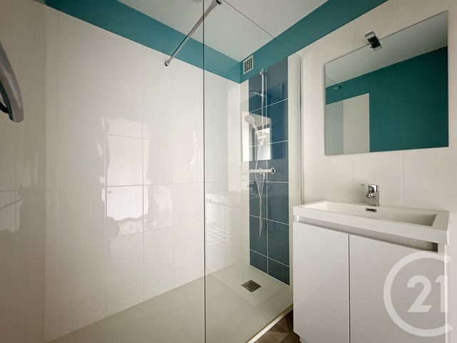 Appartement T3 &agrave; louer - 3 pi&egrave;ces - 59,50 m2 - Limoges - 87 - LIMOUSIN