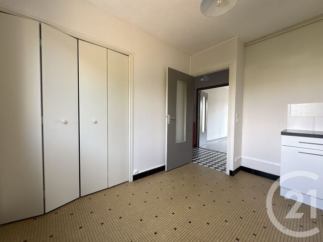 Appartement T3 &agrave; louer - 3 pi&egrave;ces - 59,50 m2 - Limoges - 87 - LIMOUSIN