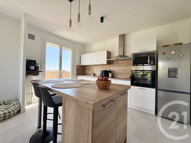 Appartement T2 &agrave; louer - 2 pi&egrave;ces - 68,60 m2 - Limoges - 87 - LIMOUSIN