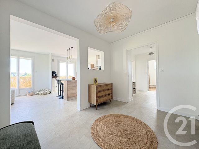 Appartement T2 &agrave; louer - 2 pi&egrave;ces - 68,60 m2 - Limoges - 87 - LIMOUSIN