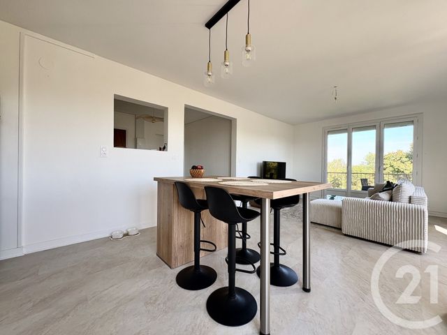 Appartement T2 &agrave; louer - 2 pi&egrave;ces - 68,60 m2 - Limoges - 87 - LIMOUSIN