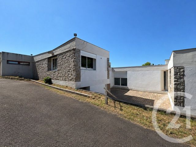 Maison &agrave; louer - 10 pi&egrave;ces - 287 m2 - Panazol - 87 - LIMOUSIN