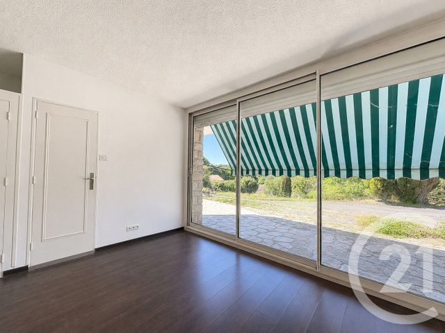 Maison &agrave; louer - 10 pi&egrave;ces - 287 m2 - Panazol - 87 - LIMOUSIN