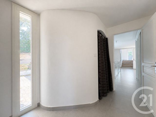 Maison &agrave; louer - 10 pi&egrave;ces - 287 m2 - Panazol - 87 - LIMOUSIN