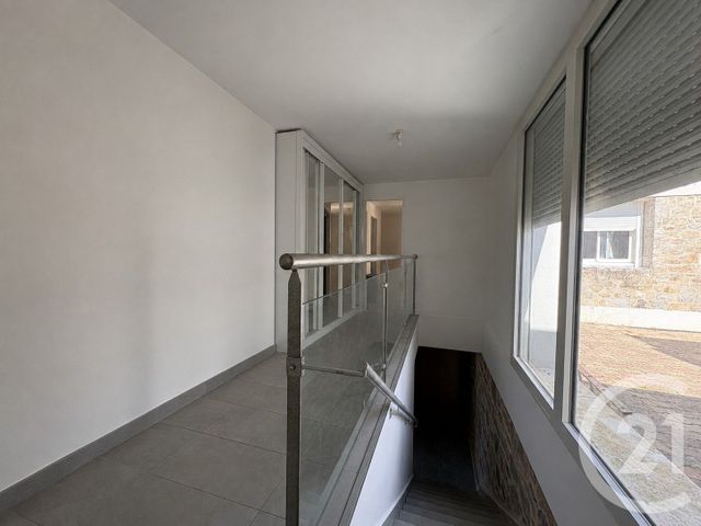 Maison &agrave; louer - 10 pi&egrave;ces - 287 m2 - Panazol - 87 - LIMOUSIN
