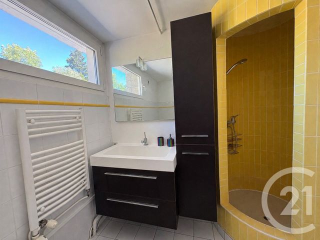 Maison &agrave; louer - 10 pi&egrave;ces - 287 m2 - Panazol - 87 - LIMOUSIN