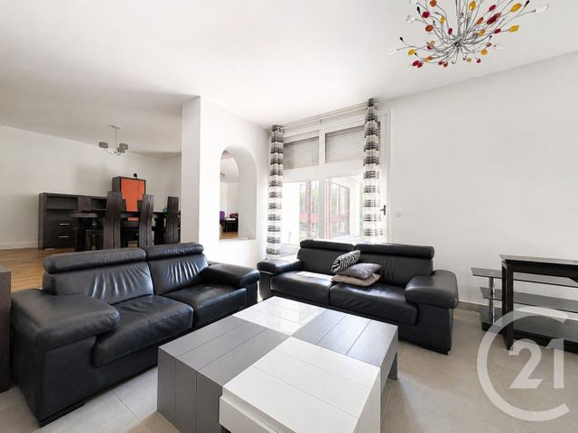 Maison &agrave; louer - 10 pi&egrave;ces - 287 m2 - Panazol - 87 - LIMOUSIN