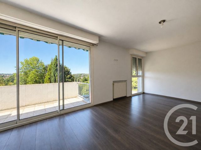 Maison &agrave; louer - 10 pi&egrave;ces - 287 m2 - Panazol - 87 - LIMOUSIN