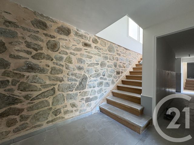 Maison &agrave; louer - 10 pi&egrave;ces - 287 m2 - Panazol - 87 - LIMOUSIN