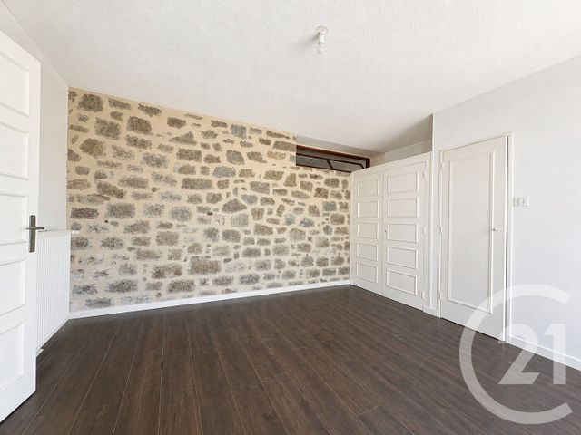 Maison &agrave; louer - 10 pi&egrave;ces - 287 m2 - Panazol - 87 - LIMOUSIN