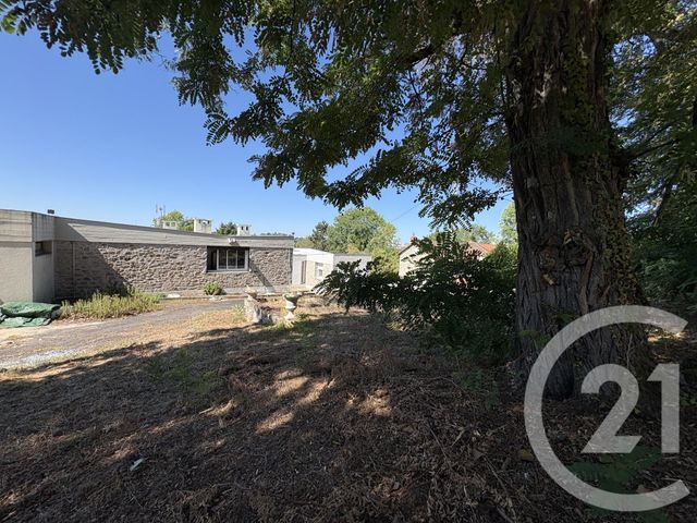 Maison &agrave; louer - 10 pi&egrave;ces - 287 m2 - Panazol - 87 - LIMOUSIN