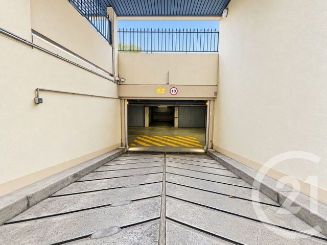 Parking &agrave; vendre - 14,12 m2 - Limoges - 87 - LIMOUSIN