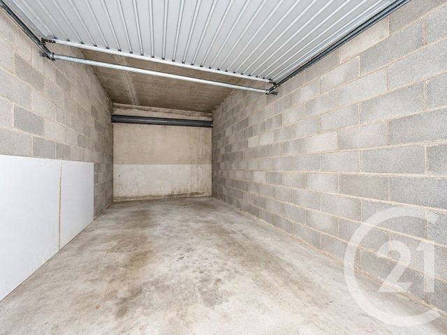 Parking &agrave; vendre - 14,12 m2 - Limoges - 87 - LIMOUSIN