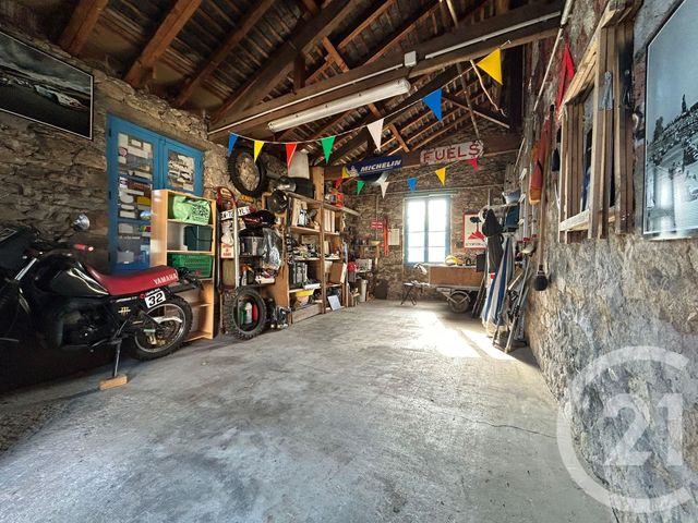 Maison à vendre - 8 pièces - 210,84 m2 - Pierre Buffiere - 87 - LIMOUSIN