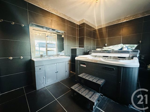 Maison à vendre - 5 pièces - 141,98 m2 - Couzeix - 87 - LIMOUSIN