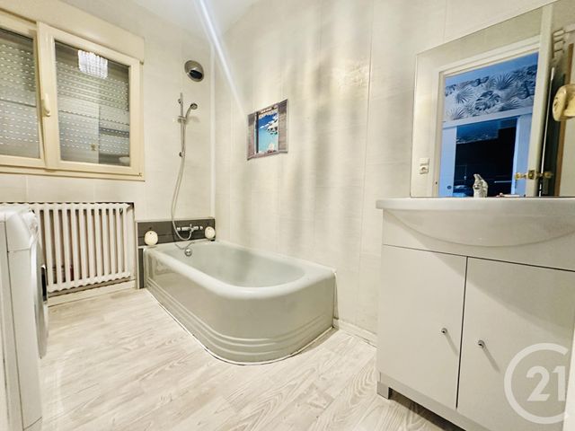 Maison à vendre - 5 pièces - 141,98 m2 - Couzeix - 87 - LIMOUSIN