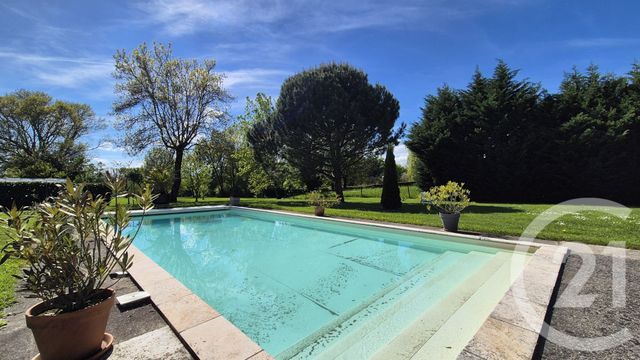 Maison &agrave; vendre - 5 pi&egrave;ces - 155 m2 - St Martin Le Chatel - 01 - RHONE-ALPES