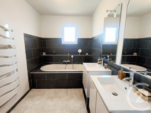 Maison &agrave; vendre - 6 pi&egrave;ces - 139,68 m2 - St Julien Sur Reyssouze - 01 - RHONE-ALPES