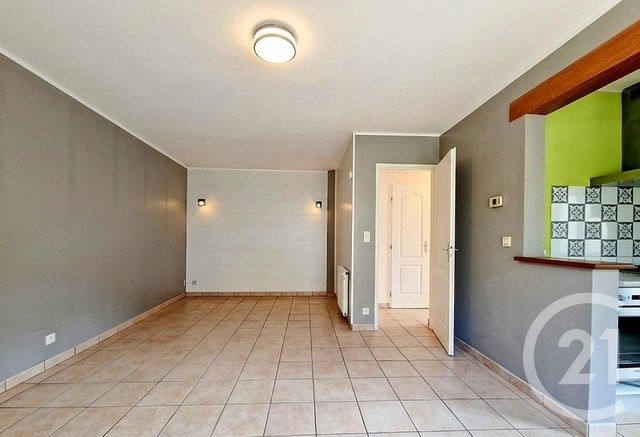 Appartement T3 &agrave; vendre - 3 pi&egrave;ces - 63,59 m2 - Montrevel En Bresse - 01 - RHONE-ALPES