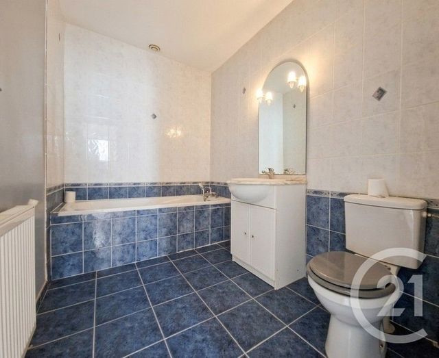 Appartement T3 &agrave; vendre - 3 pi&egrave;ces - 63,59 m2 - Montrevel En Bresse - 01 - RHONE-ALPES