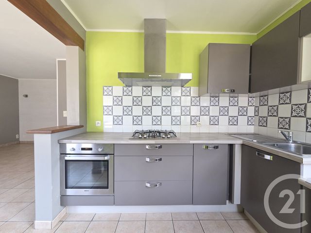 Appartement T3 &agrave; louer - 3 pi&egrave;ces - 63,59 m2 - Montrevel En Bresse - 01 - RHONE-ALPES