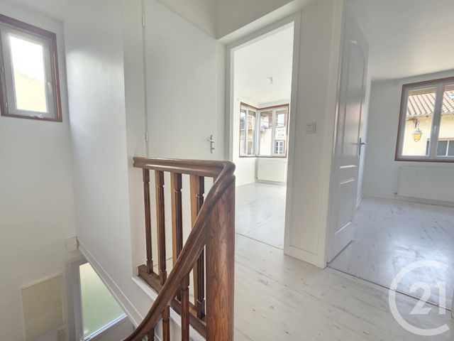 Appartement T3 &agrave; louer - 3 pi&egrave;ces - 63,59 m2 - Montrevel En Bresse - 01 - RHONE-ALPES