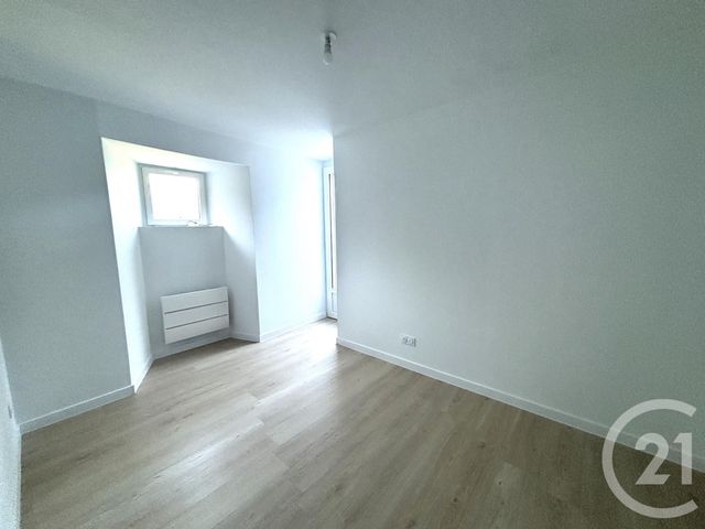 Appartement T3 &agrave; vendre - 3 pi&egrave;ces - 60 m2 - Cosse Le Vivien - 53 - PAYS-DE-LOIRE