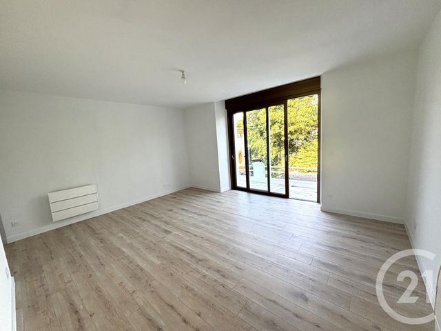Appartement T3 &agrave; vendre - 3 pi&egrave;ces - 60 m2 - Cosse Le Vivien - 53 - PAYS-DE-LOIRE