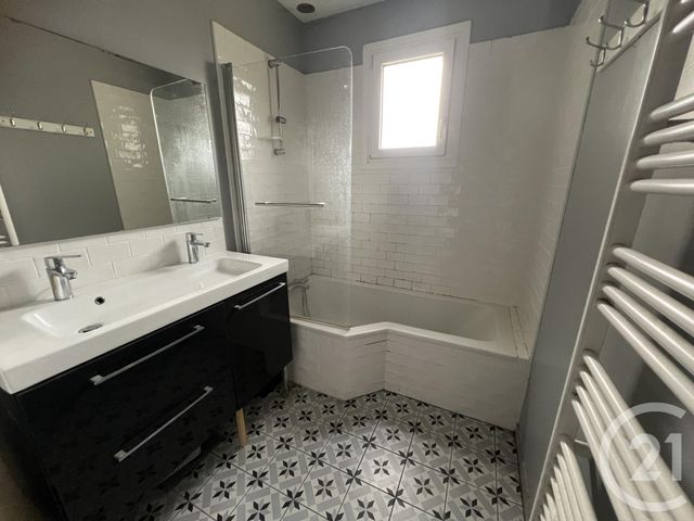 Maison &agrave; vendre - 5 pi&egrave;ces - 91,50 m2 - St Poix - 53 - PAYS-DE-LOIRE