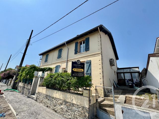 Maison &agrave; vendre - 5 pi&egrave;ces - 89 m2 - St Vincent De Tyrosse - 40 - AQUITAINE