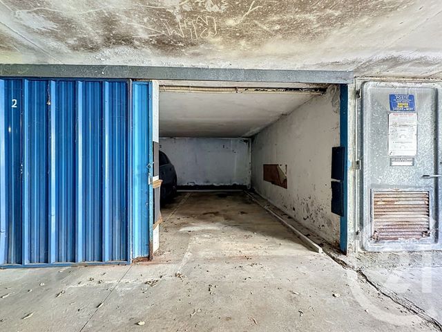 parking - NANTES - 44