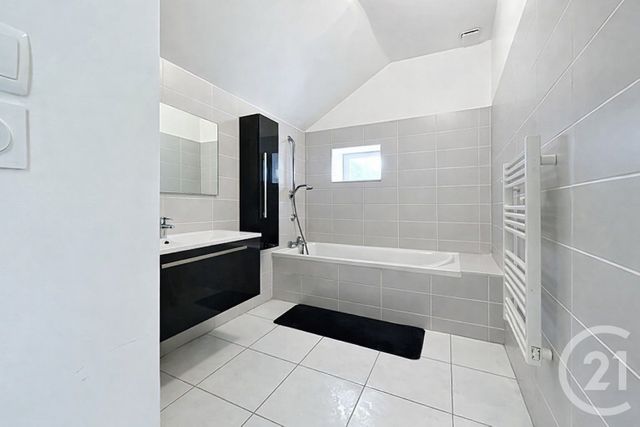 Maison &agrave; louer - 5 pi&egrave;ces - 222 m2 - Carquefou - 44 - PAYS-DE-LOIRE