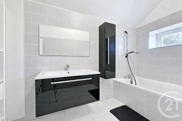 Maison &agrave; louer - 5 pi&egrave;ces - 222 m2 - Carquefou - 44 - PAYS-DE-LOIRE