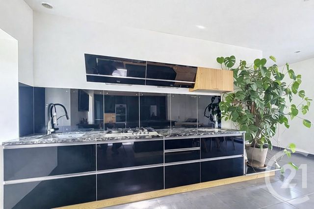 Maison &agrave; louer - 5 pi&egrave;ces - 222 m2 - Carquefou - 44 - PAYS-DE-LOIRE