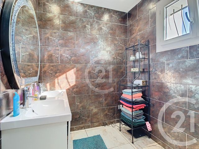 Maison à vendre - 6 pièces - 200 m2 - Chavanoz - 38 - RHONE-ALPES