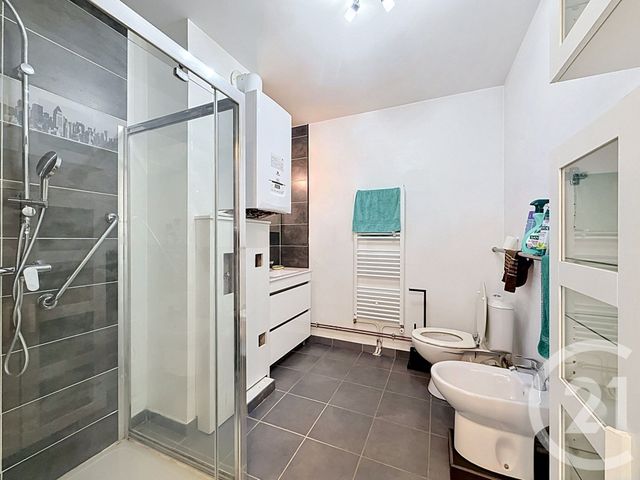 Appartement T3 &agrave; vendre - 3 pi&egrave;ces - 64,75 m2 - Cremieu - 38 - RHONE-ALPES