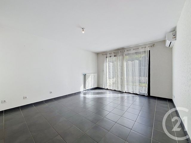Appartement T3 &agrave; vendre - 3 pi&egrave;ces - 64,75 m2 - Cremieu - 38 - RHONE-ALPES