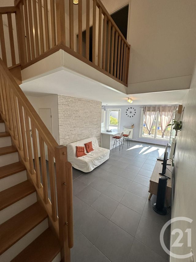 Appartement Duplex &agrave; louer - 3 pi&egrave;ces - 65,94 m2 - Juvisy Sur Orge - 91 - ILE-DE-FRANCE