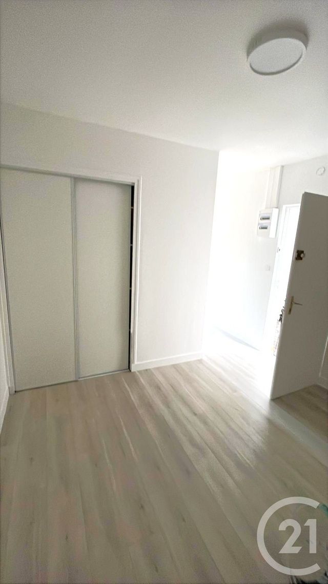 Appartement F1 &agrave; louer - 1 pi&egrave;ce - 24,65 m2 - Juvisy Sur Orge - 91 - ILE-DE-FRANCE