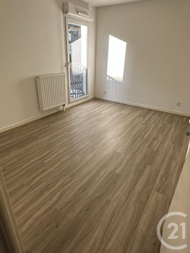 Appartement F2 &agrave; louer - 2 pi&egrave;ces - 42,90 m2 - Juvisy Sur Orge - 91 - ILE-DE-FRANCE