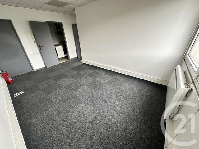 Bureaux à vendre - 93.6 m2 - 91 - Essonne