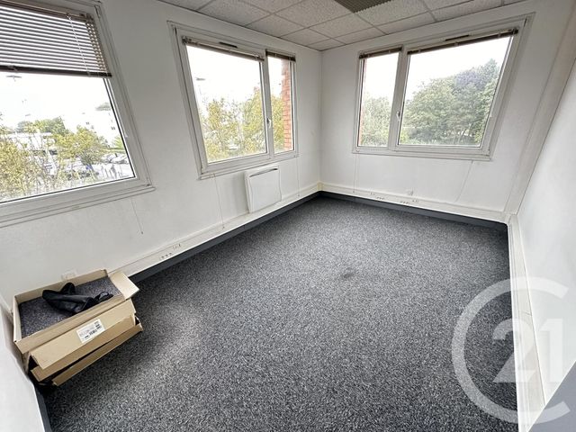 Bureaux à vendre - 93.6 m2 - 91 - Essonne