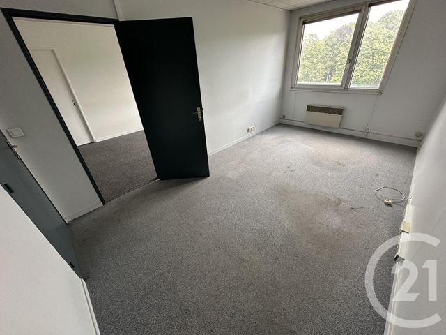 Bureaux à vendre - 93.6 m2 - 91 - Essonne
