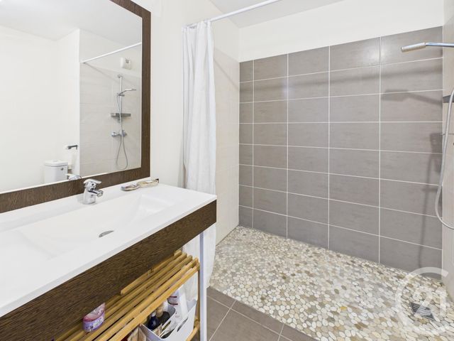 Appartement F2 à vendre - 2 pièces - 39,70 m2 - Villenave D Ornon - 33 - AQUITAINE