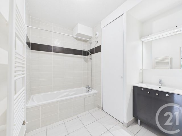 Appartement F2 à vendre - 2 pièces - 48,70 m2 - Villenave D Ornon - 33 - AQUITAINE