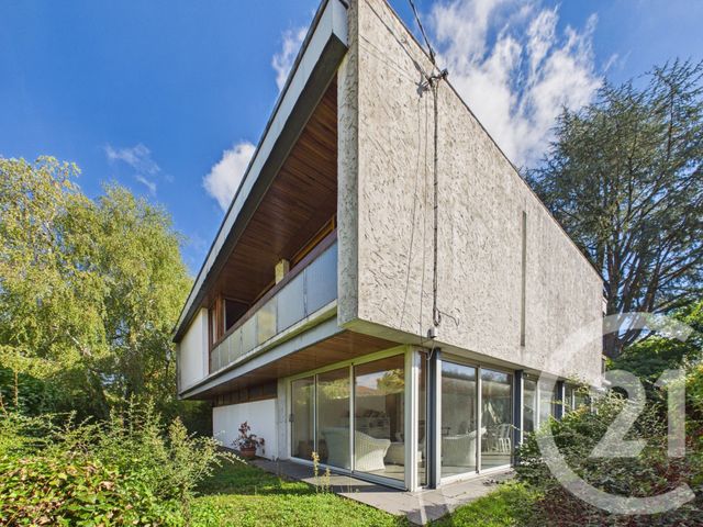Maison 8 pièces 212 m² · à Villenave-d'Ornon · 212 m² · 400 000 €