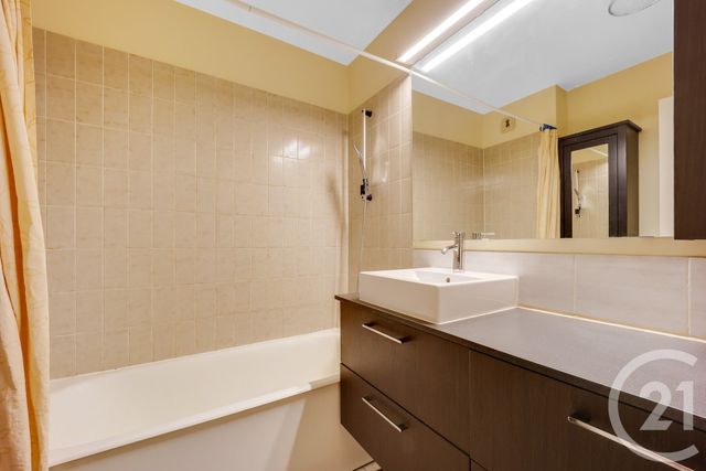 Appartement F3 à vendre - 3 pièces - 72 m2 - Vanves - 92 - ILE-DE-FRANCE