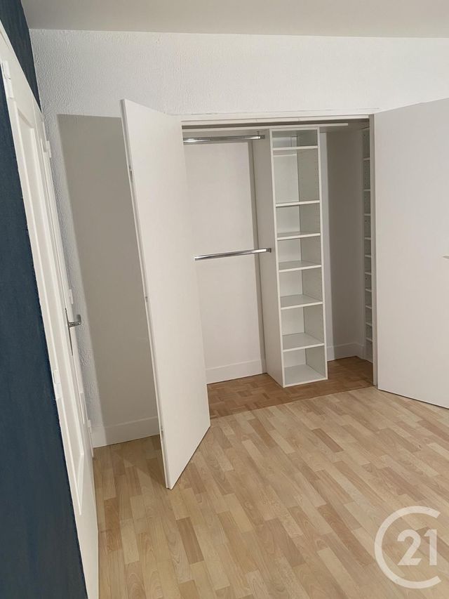 Appartement F2 à louer - 2 pièces - 40,50 m2 - Vanves - 92 - ILE-DE-FRANCE