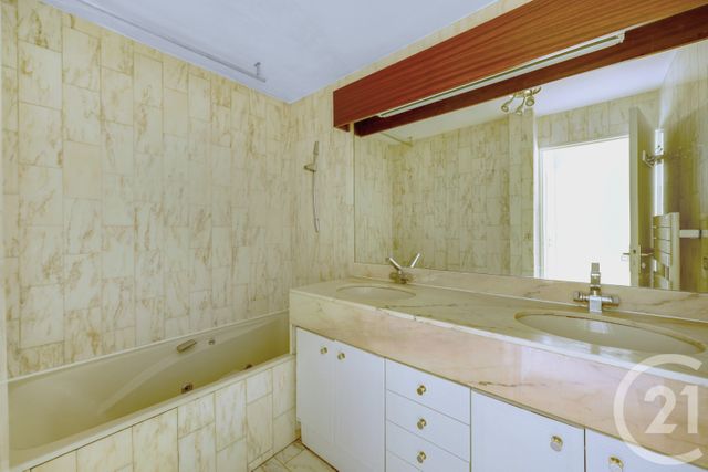 Appartement Duplex à vendre - 4 pièces - 130 m2 - Vanves - 92 - ILE-DE-FRANCE